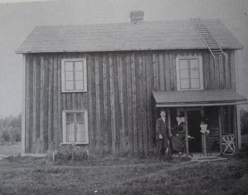 Kort på huset "Berget" i Stora Strand som numera är flyttat till Lilla Mossen och är Hembygdsgård.