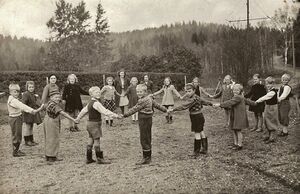 Dalsland-Fengersfors-småskolan-omkr-1948-950x615.jpg