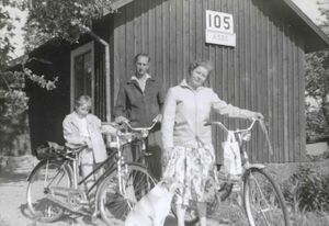 Östergötland-Åsbo-Banvaktstuga 105 001.jpeg