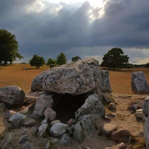 Skåne-Ravlunda-Havängsdösen-Havangsdosenfront.jpg