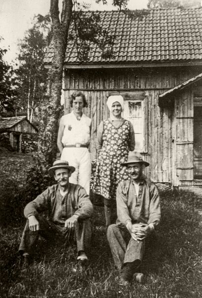 Fil:Dalsland-Järbo-Tomten-AlmaTH.jpeg