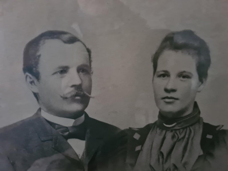 Fil:Dalsland-Ånimskog-Yngve och Laura.png