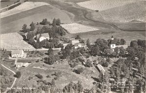 Östergötland-Åsbo-Åsbo kyrka-Flygfoto-1946.jpg