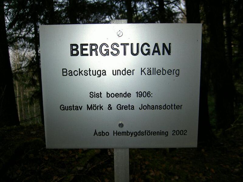 Fil:Östergötland-Åsbo-Bergstugan (Källeberg) torpmärkning.jpg