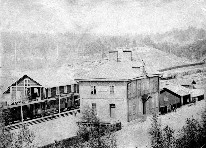 Fil:Östergötland-Åsbo-Boxholm Järnvägsstation 1.jpg