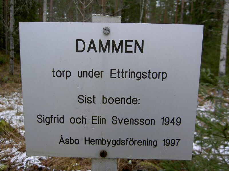 Fil:Östergötland-Åsbo-Dammen (Ettringstorp) torpmärkning.jpg