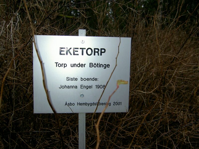 Fil:Östergötland-Åsbo-Eketorp (Bötinge) torpmärkning.jpg