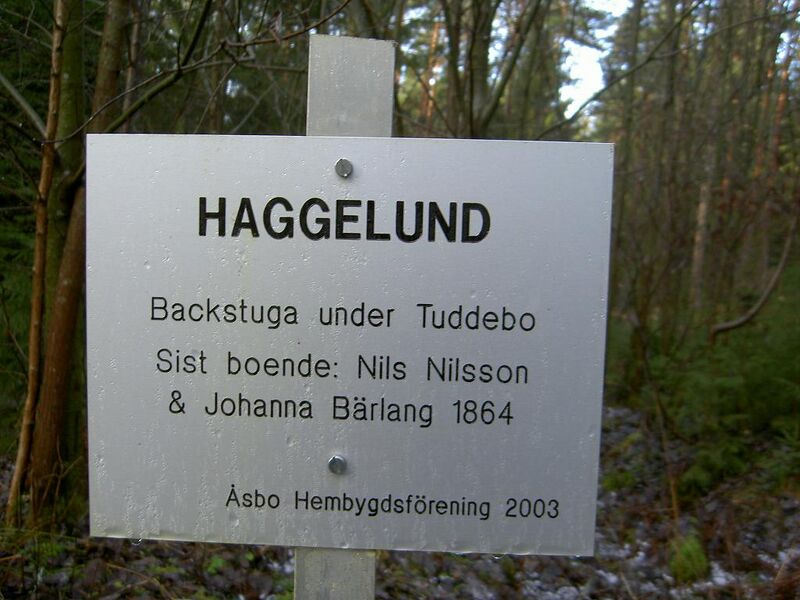 Fil:Östergötland-Åsbo-Haggelund (Tuddebo) torpmärkning.jpg