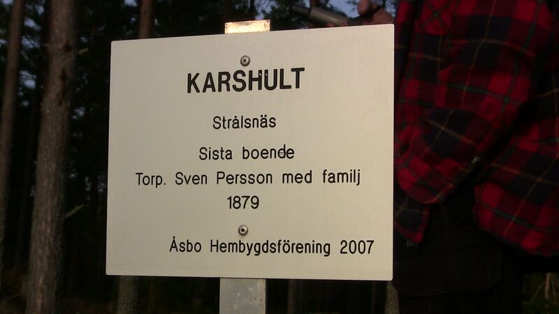 Fil:Östergötland-Åsbo-Karshult (Strålsnäs) torpmärkning.jpg