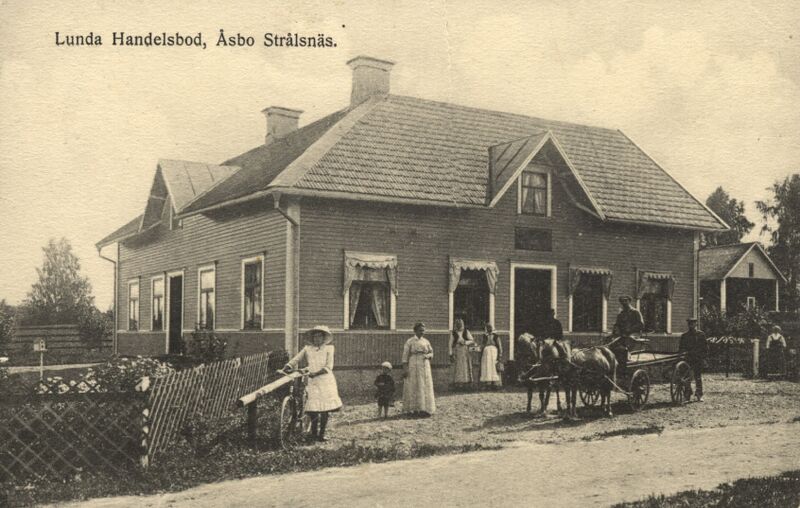 Fil:Östergötland-Åsbo-Lunda Handelsbod (Björke) Vykort.jpg