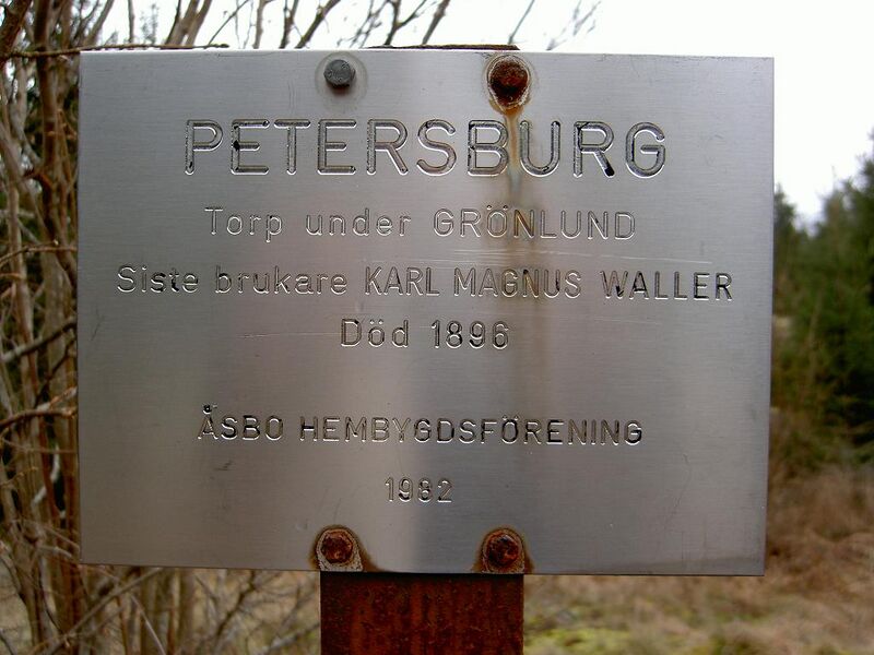 Fil:Östergötland-Åsbo-Petersburg Torpmärkning.jpg