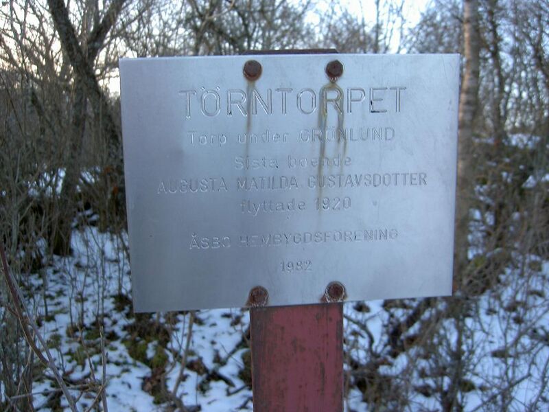 Fil:Östergötland-Åsbo-Törntorpet Torpmärkning.jpg