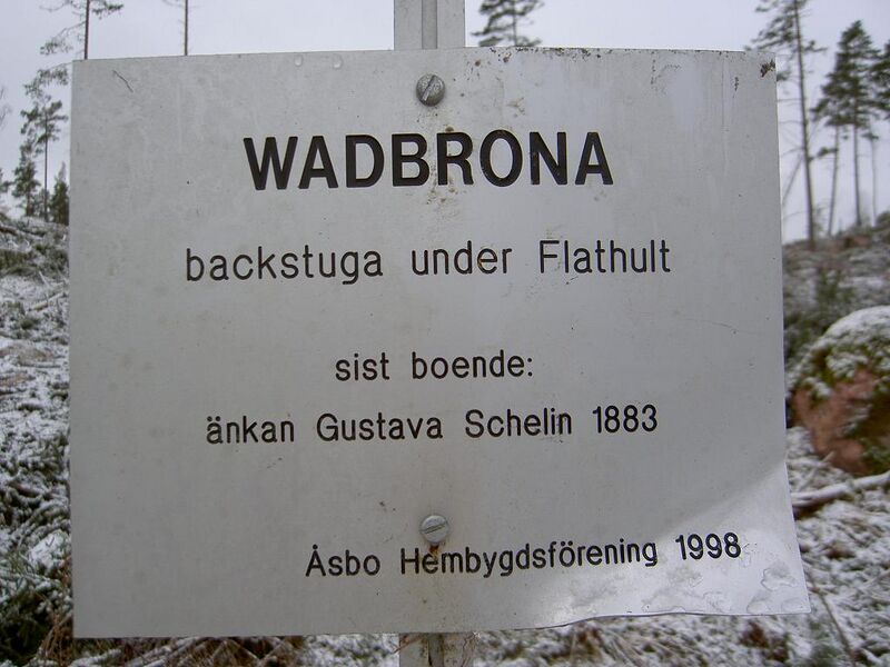 Fil:Östergötland-Åsbo-Vadbron (Flathult) torpmärkning.jpg