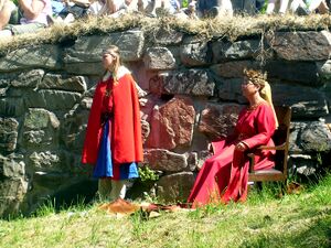 Dalaborg 700 år 6 juni 2004-12.jpg