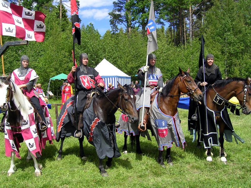 Fil:Dalaborg 700 år 6 juni 2004-19.jpg