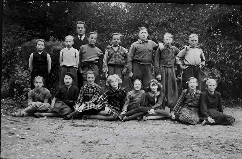 Fil:Dalsland-Ånimskog-(PS)Okänd skolklass ÅS09017.jpg