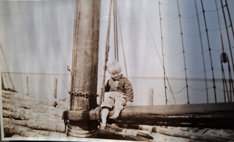 Fil:Dalsland-Ånimskog-Egot på båten Lars.jpg