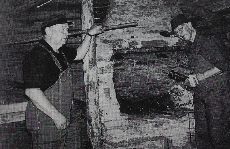 Fil:Dalsland-Ånimskog-Lilla Mossen Hembygdsgård.png