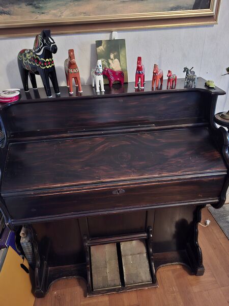 Fil:Dalsland-Ånimskog-Orgel tillverkad i Ånimskog.jpg