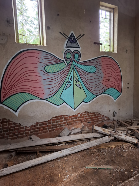 Fil:Dalsland-Fröskog-transformator konst.png