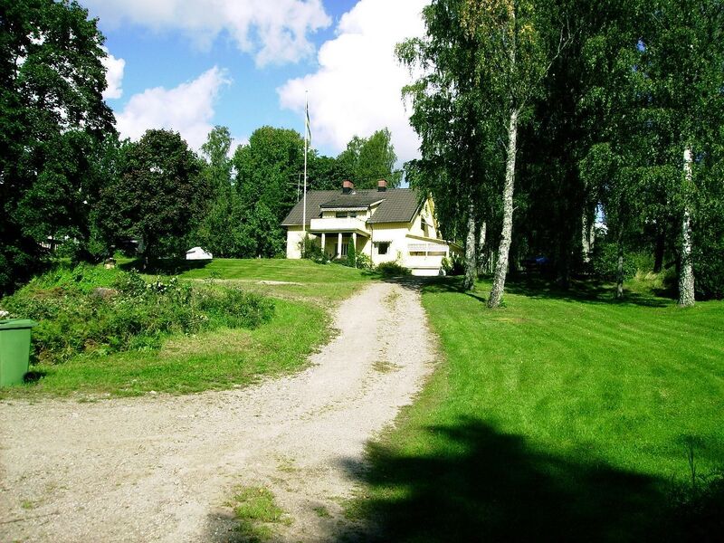 Fil:Dalsland-Mo-Persbyn Kronogården.jpg