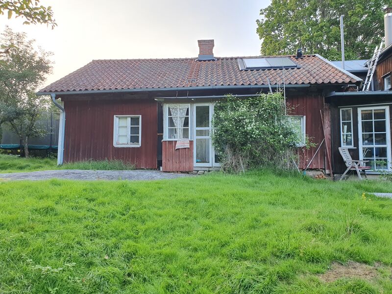 Fil:Västergötland-Väne-Åsaka-20230824 193707.jpg